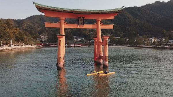 ماجراجویی در ژاپن؛ بازدید عبادتگاه ایتسکوشیما از روی آب